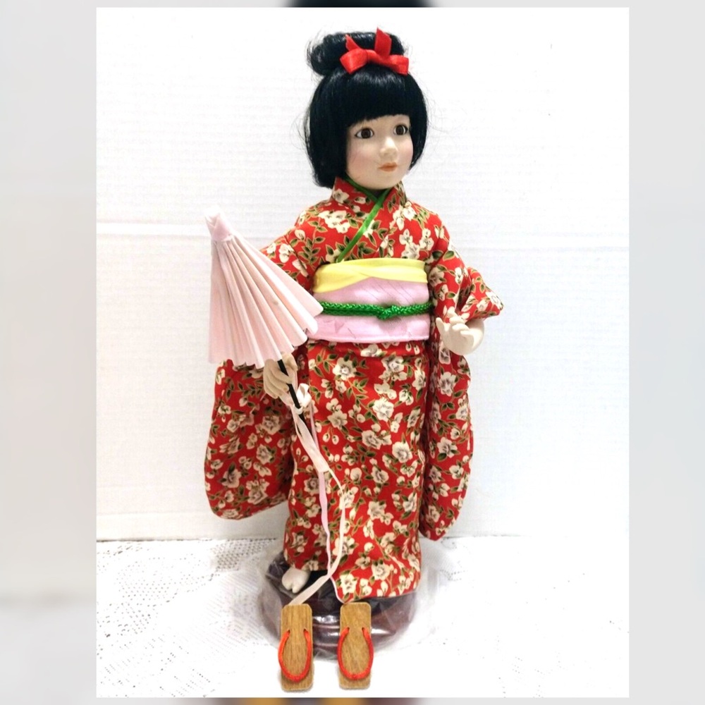 (UT) 👘LENOX • “Sakura” The Little Japanese Girl Porcelain Doll (no bundling)